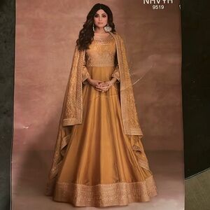 Indian Anarkali Salwar suit, Elegant and beautiful, never worn.